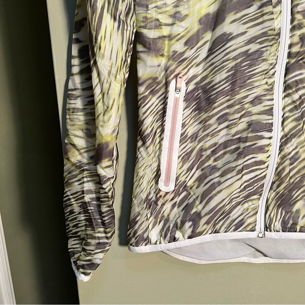 Nike Tech Hyperfuse Windrunner Jacket Green S - image 7